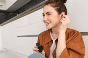 Audífonos Signia en Valencia - Femenina